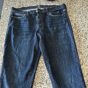 Stretchy comfy gap jeans!